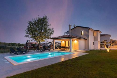 Holiday home in Visnjan Istrien 50053 — 4-Star Luxury Hotel in Visignano, Croatia