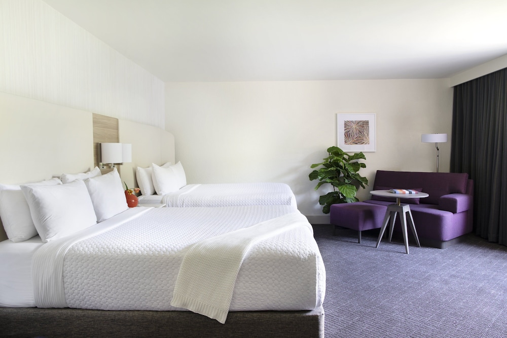Crowne Plaza Atlanta Perimeter at Ravinia by IHG - photo 19