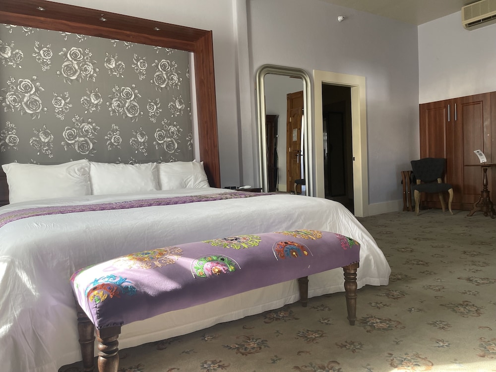 Hotel Sutter - photo 22