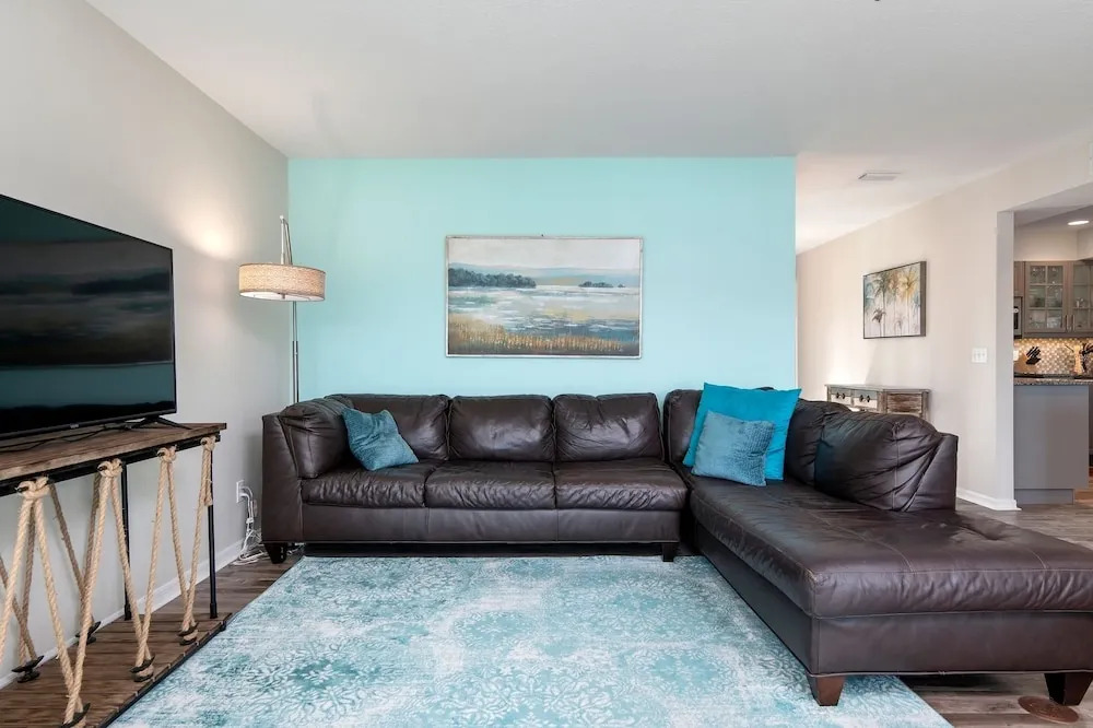 24th St Beach House 50ft to the beach or the bay — 4-Star Luxury Hotel in Bradenton Beach, United States