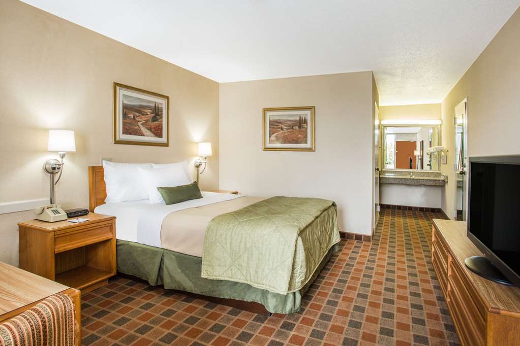 Ramada by Wyndham Wytheville - photo 6