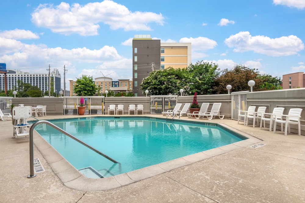 Hampton Inn & Suites Atlanta Airport North I 85 - photo 21