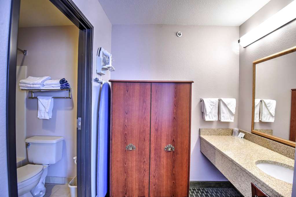 SureStay Hotel by Best Western Ottawa - photo 20