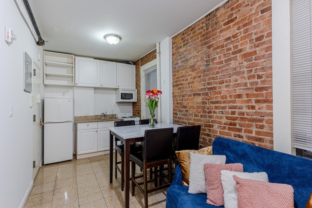 110th Boutique Hotel - photo 23
