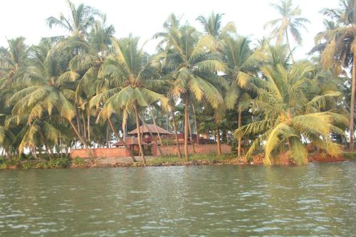 Vretreat in Payyannur, India
