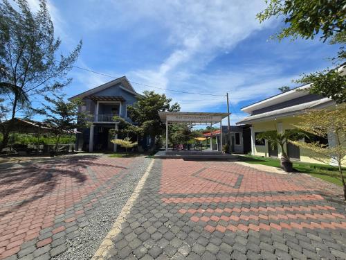 Rumah Tepi Sungai KB — hotel near Sultan Ismail Petra Airport