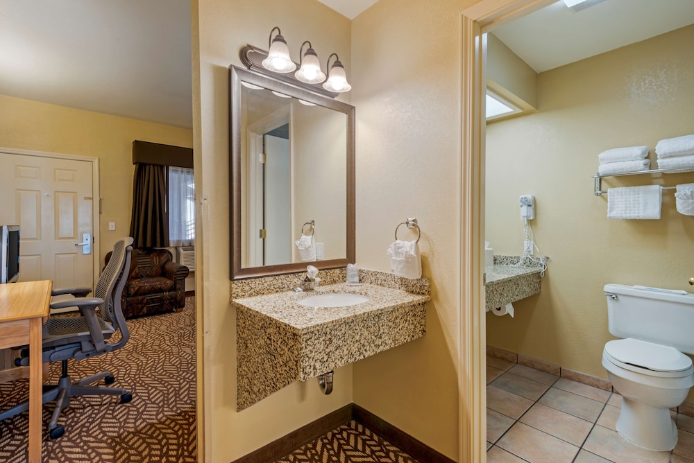 Turquoise Inn & Suites - photo 27