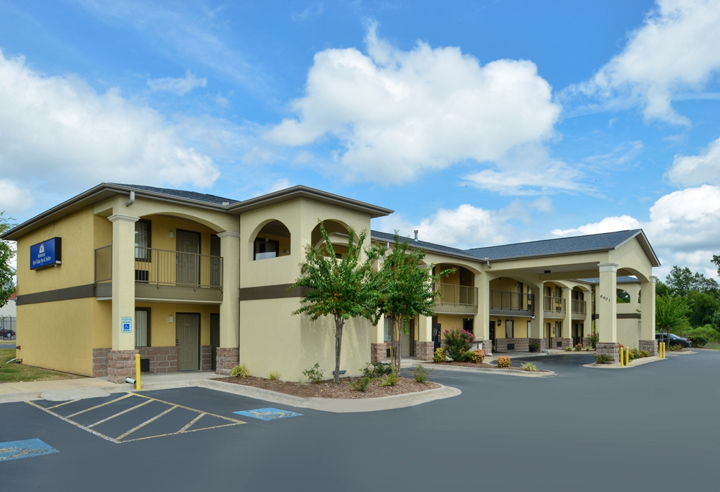 Americas Best Value Inn & Suites University Ave - photo 2
