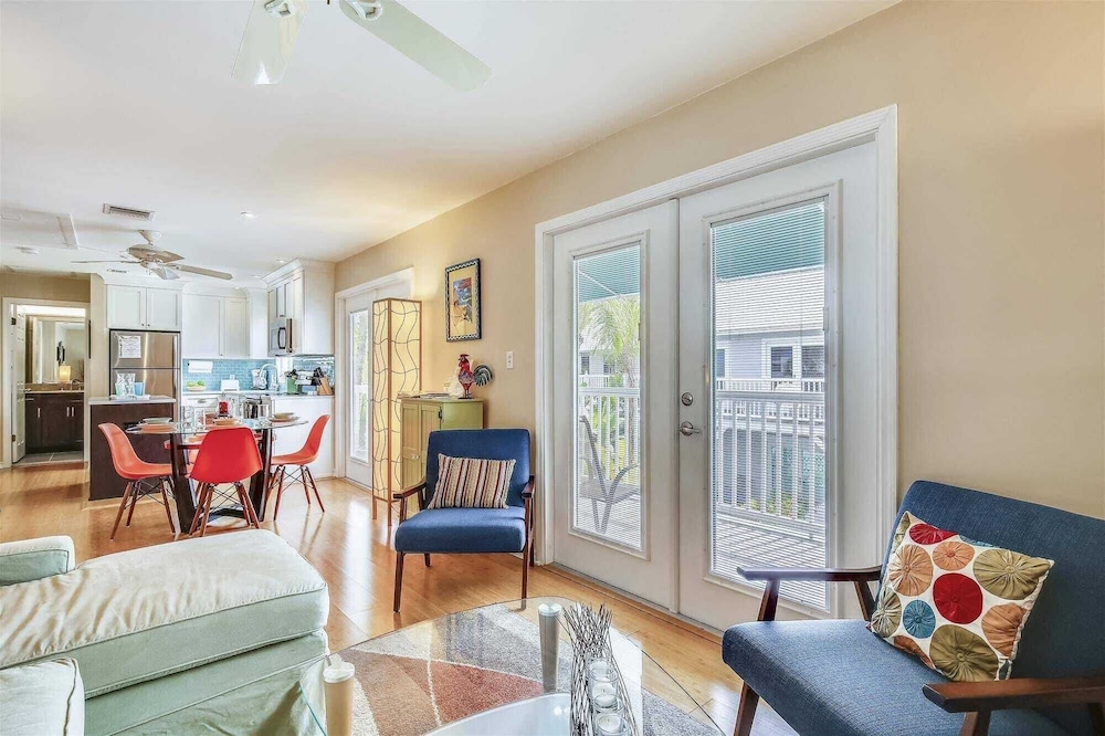 Shipyard Treasure by Avantstay Communal Pool Gated Community Great Location Week Long Stays - photo 8