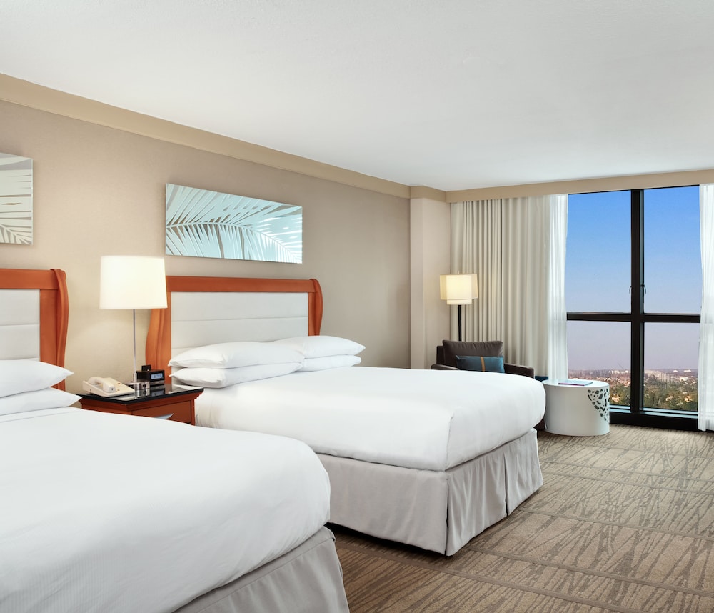 DoubleTree by Hilton Hotel Miami Airport & Convention Center - photo 7