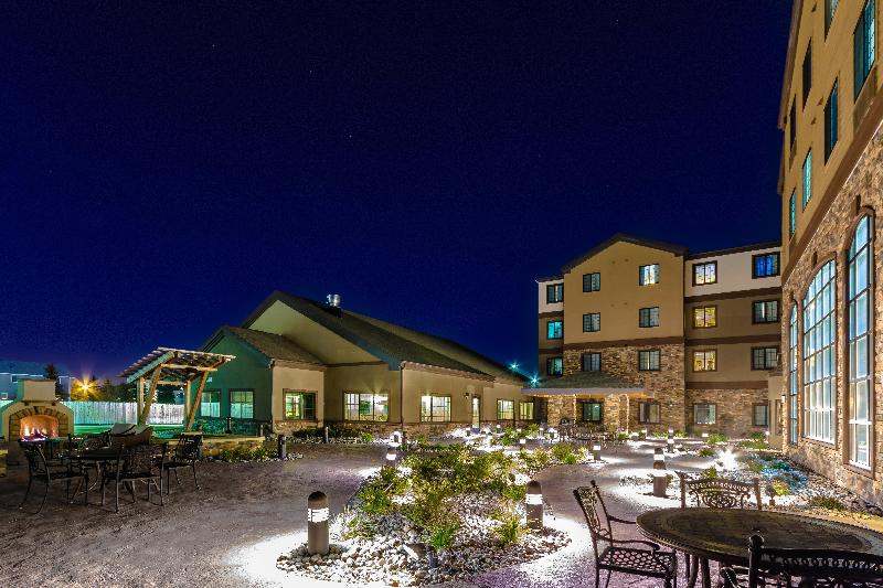 Staybridge Suites Grand Forks by IHG - photo 2