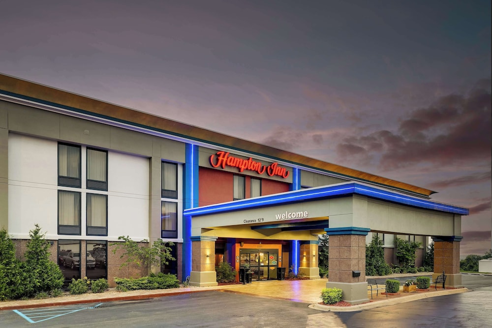 Hampton Inn Rolla - photo 46