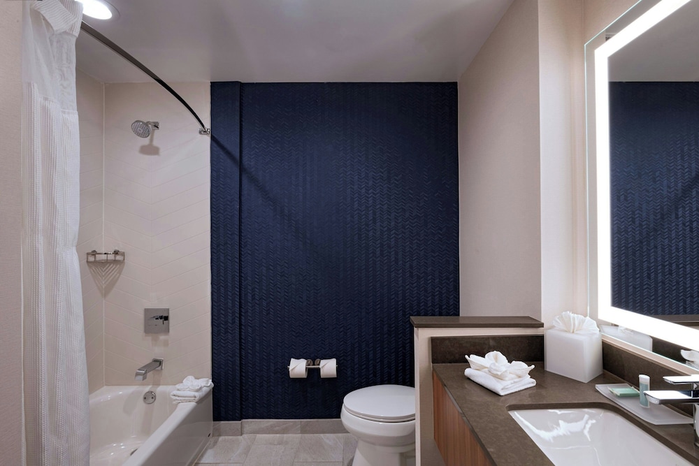 Fairfield by Marriott Inn & Suites Austin Downtown - photo 31