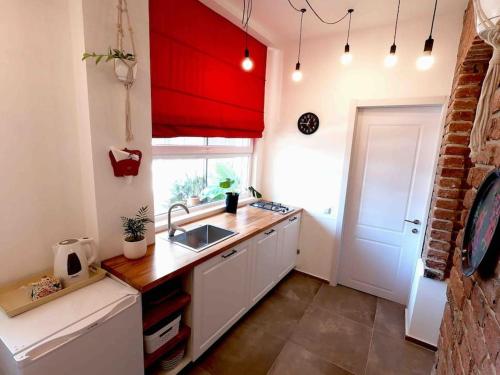 Matisse apartment in old Tbilisi