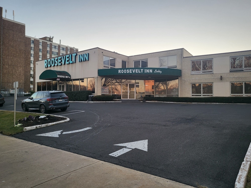 Roosevelt Inn - photo 15