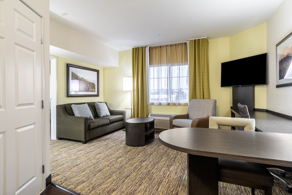 Candlewood Suites Portland Airport by IHG - photo 13