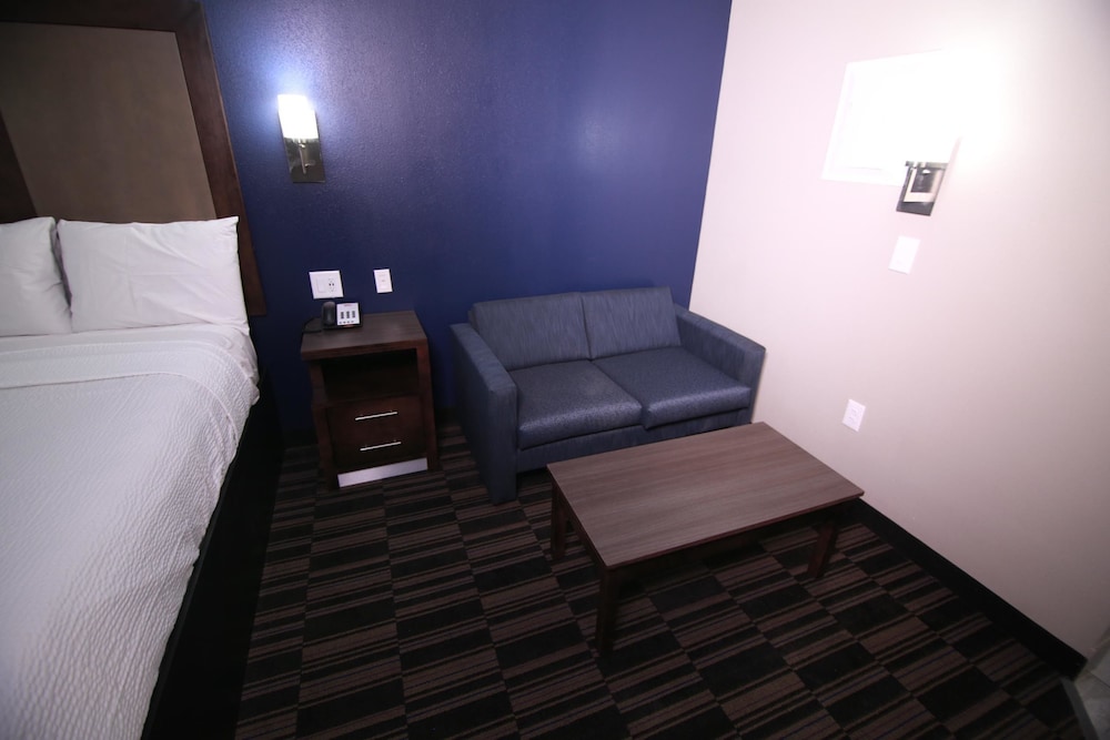 Home Inn and Suites - photo 18