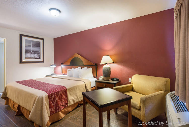 Red Roof Inn Blytheville - photo 8