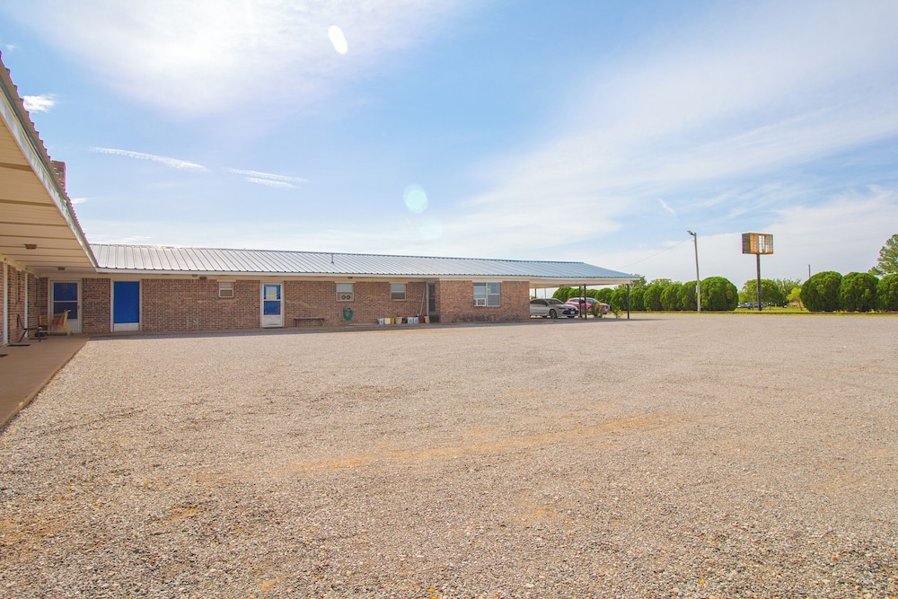A Ok Motel Waurika OK - photo 8