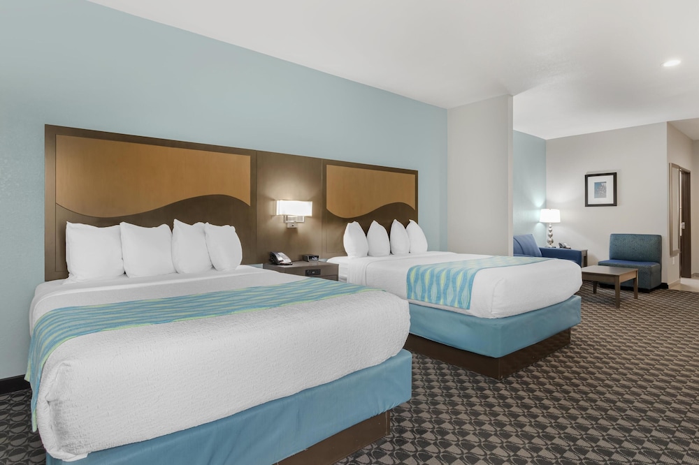 Best Western Plus Waller Hotel - photo 26