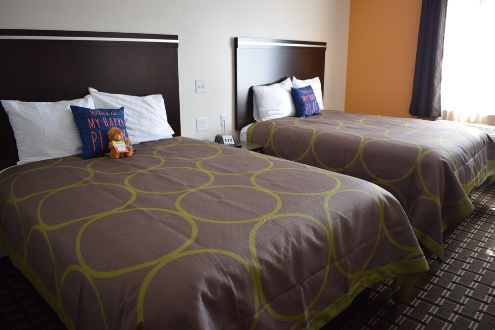 Texas Bungalows Hotel and Suites Austin - photo 13