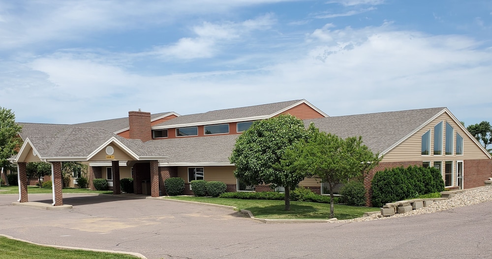 AmericInn by Wyndham Madison SD - photo 43