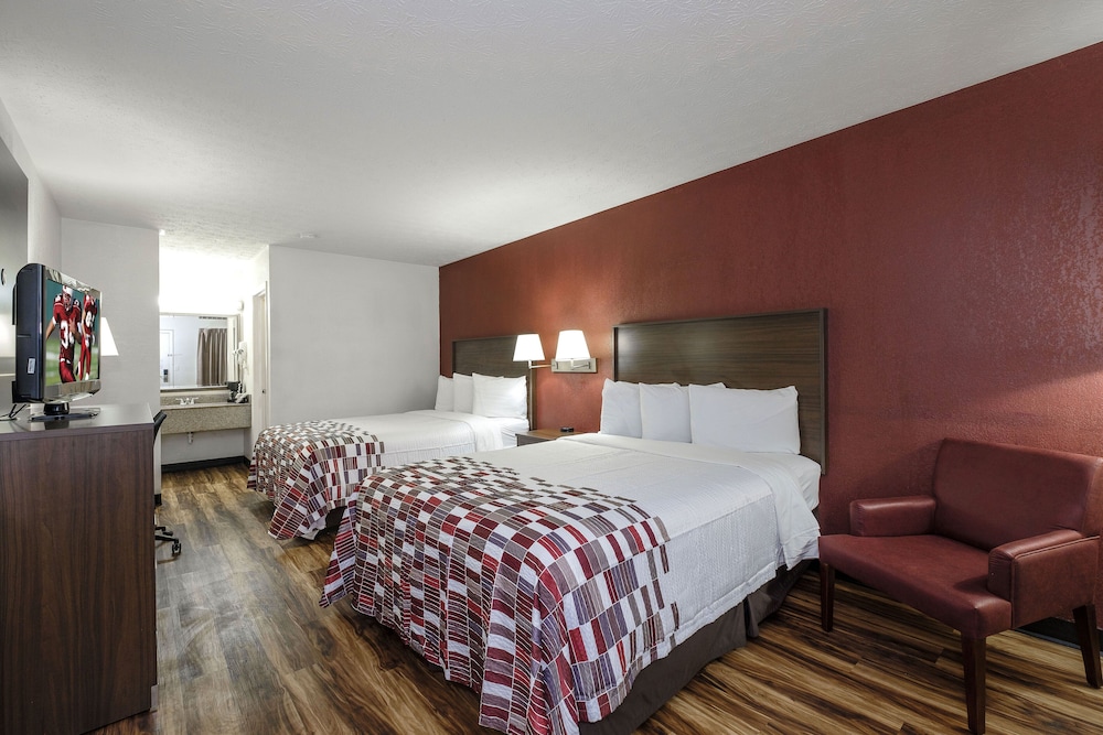 Red Roof Inn Edgewood - photo 14