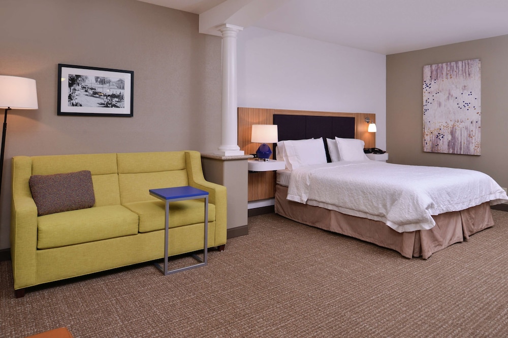 Hampton Inn & Suites Woodland Sacramento Area - photo 26