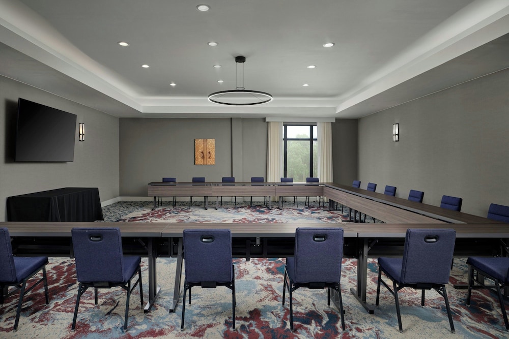 TownePlace Suites by Marriott Dallas DFW Airport North Grapevine - photo 38