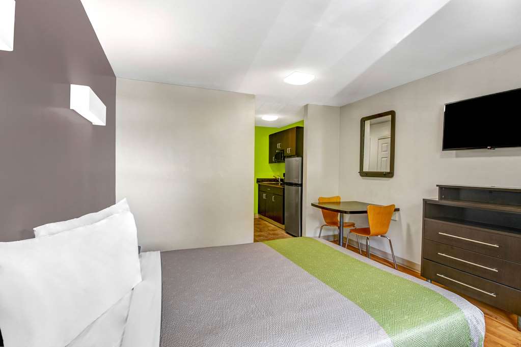 Studio 6 Extended Stay Atlanta GA Chamblee - photo 9