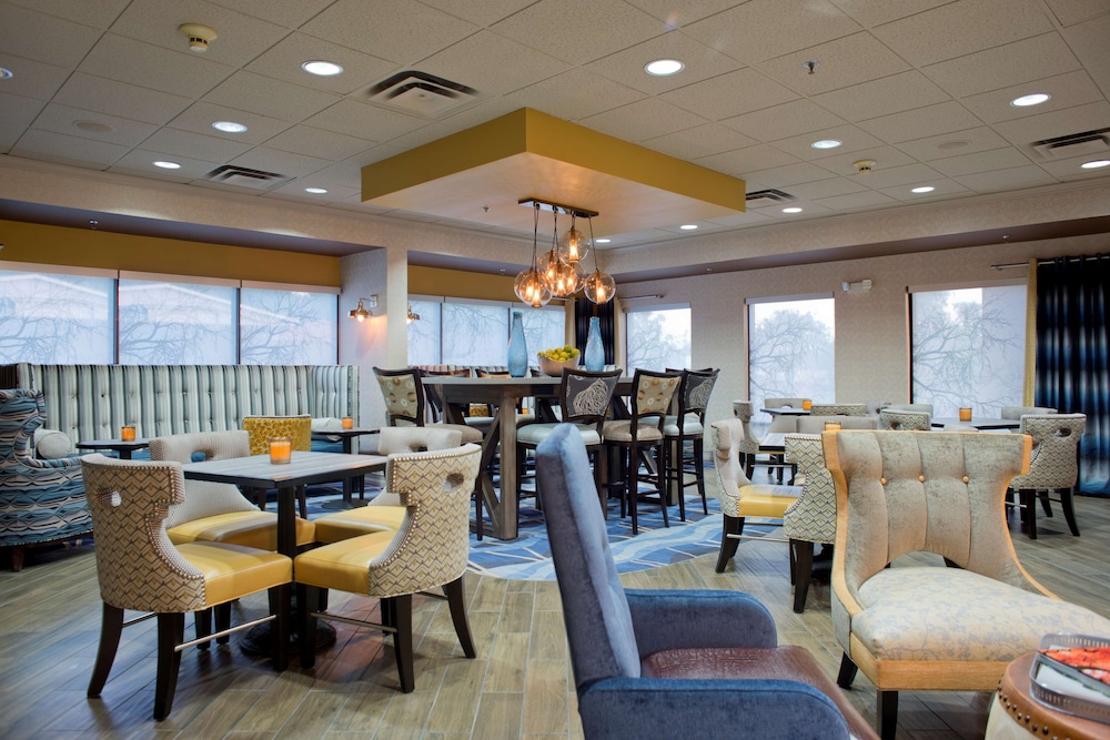 Hampton Inn Milledgeville - photo 25