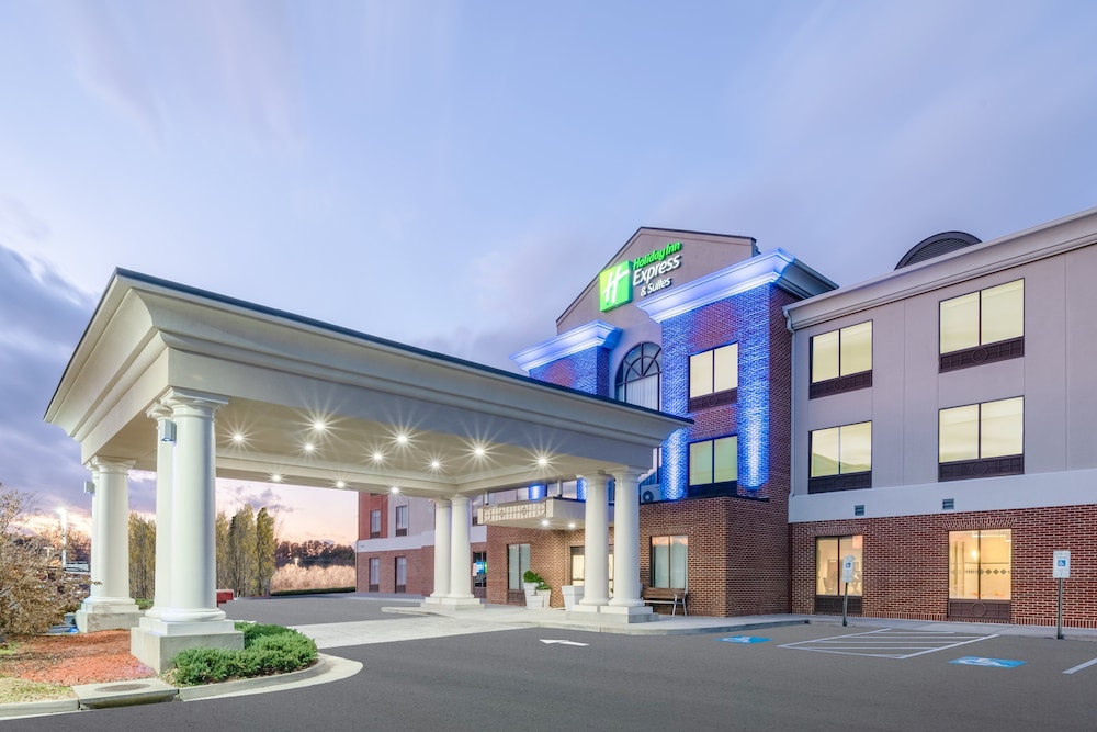 Holiday Inn Express Hotel & Suites Tappahannock by IHG - photo 32