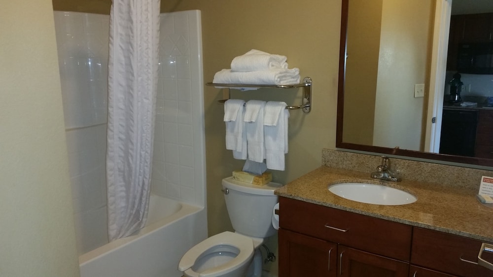 Candlewood Suites Hot Springs by IHG - photo 21