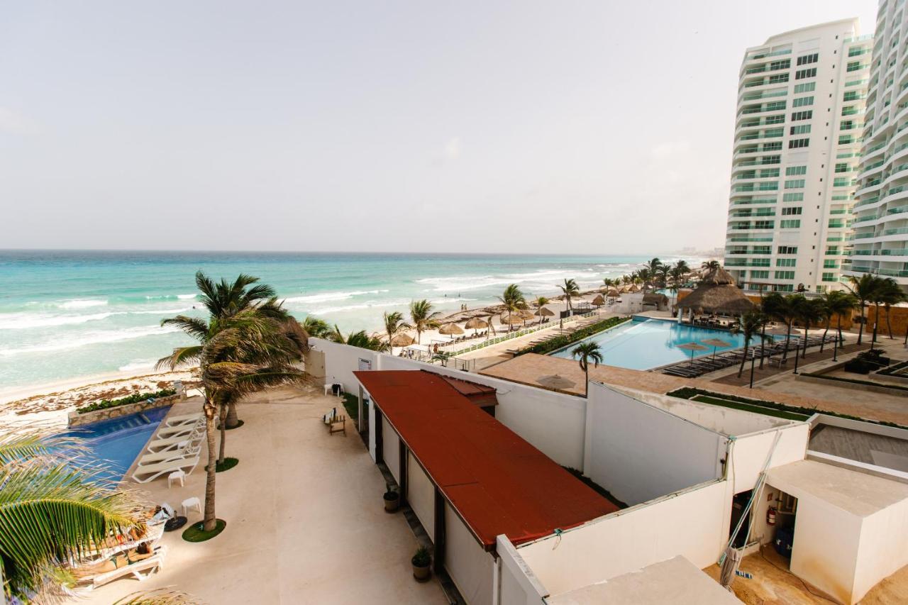 Ocean Front View in Cancun, Mexico