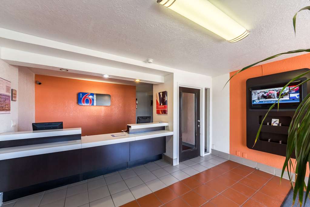 Motel 6 Uvalde TX - photo 39