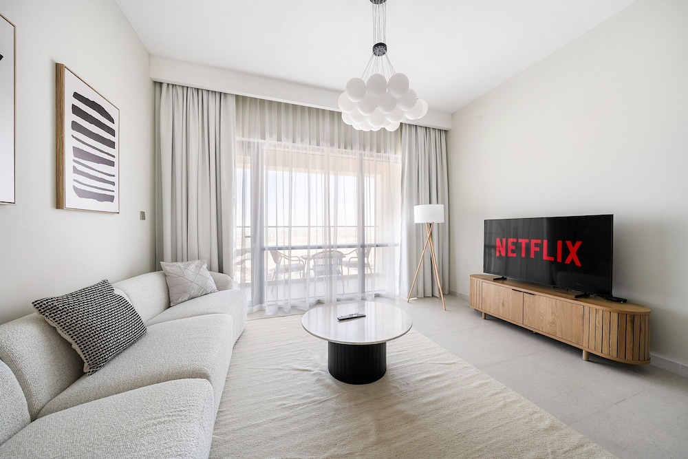 Vida Creek Beach 2404 1BD — 4-Star Luxury Hotel in Dubai, United Arab Emirates