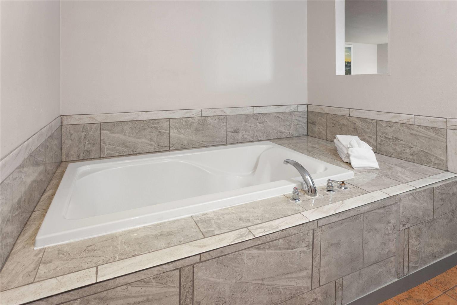 Days Inn & Suites by Wyndham Spokane Airport Airway Heights - photo 18