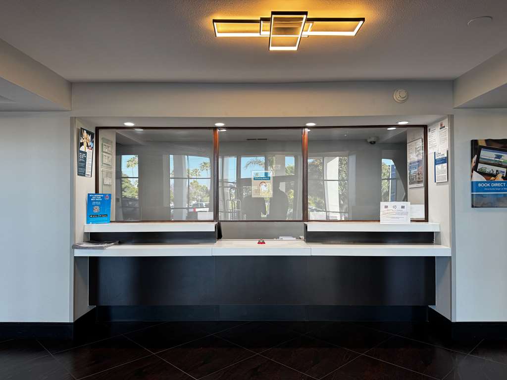 Studio 6 Suites Carson CA - photo 8