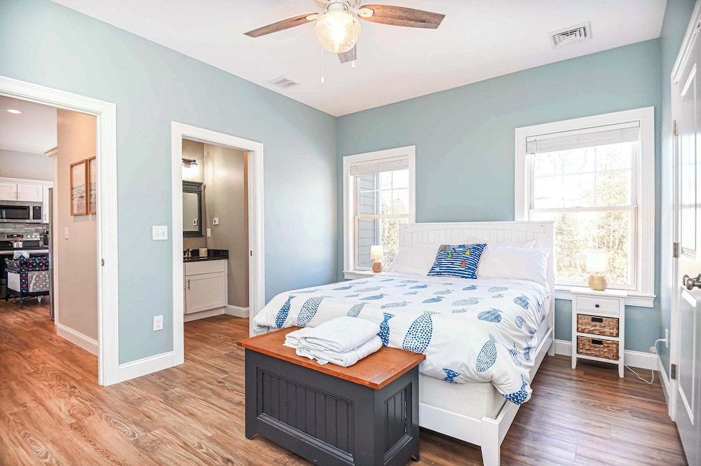 Maritime Meadows Charming Resort style Home - photo 4