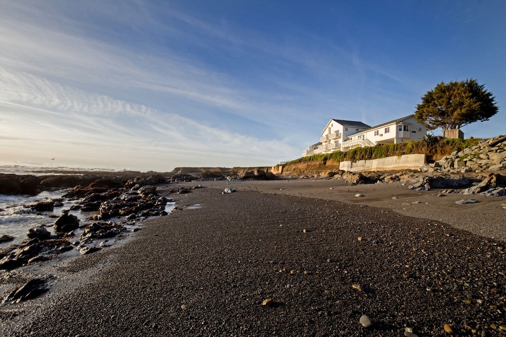 Black Sands Inn - photo 79