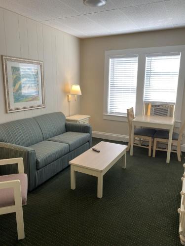 The Admiral Hotel Motel - photo 189