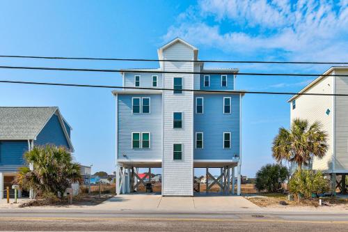 Marsh Mellow by Carolina Beach Realty — 4-Star Luxury Hotel in Carolina Beach, United States