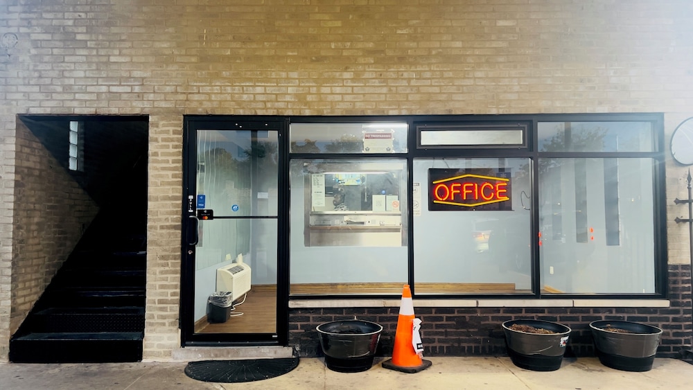 Best Motel By OYO Chicago I 90 - photo 4