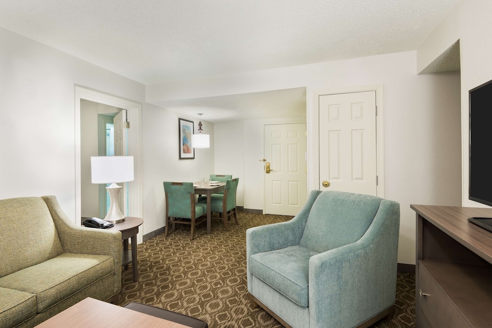 Homewood Suites by Hilton Baton Rouge - photo 10