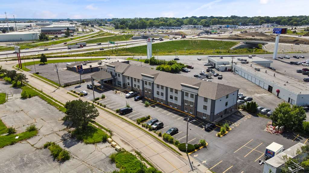 Comfort Inn & Suites Hazelwood St. Louis — hotel in Hazelwood