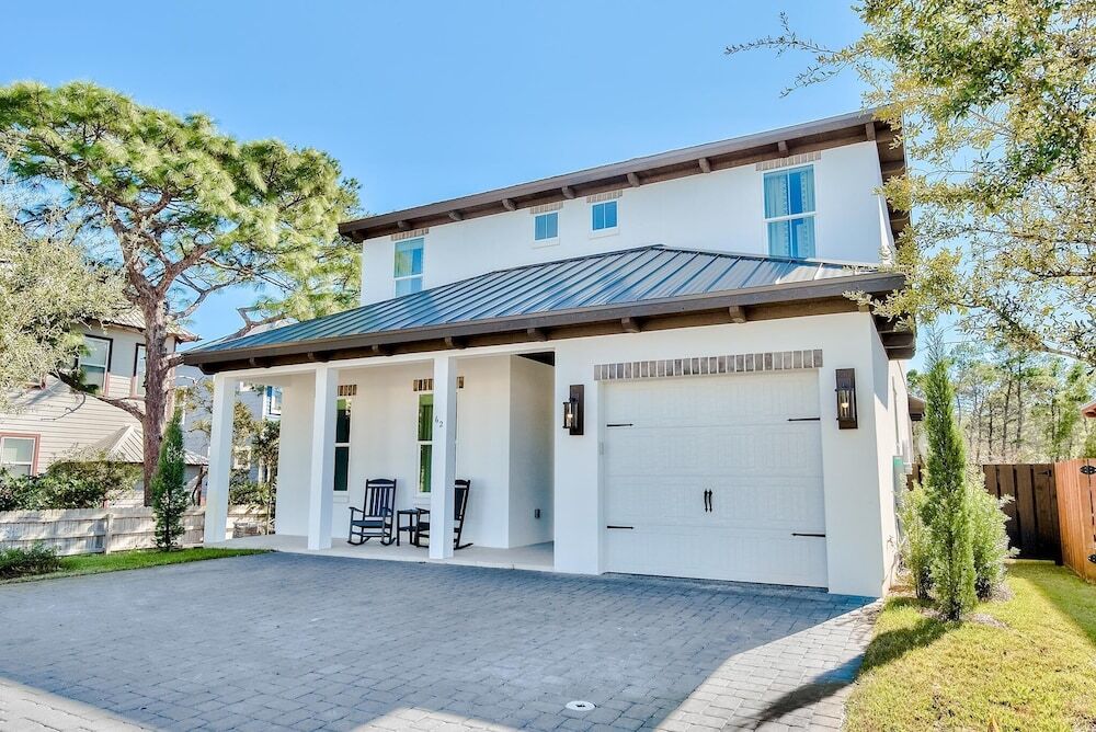 Carefree Days in Seaside, United States