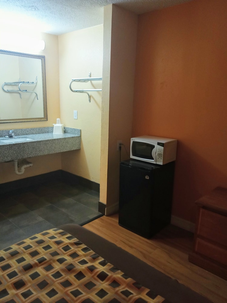 Coldspring Inn - photo 8