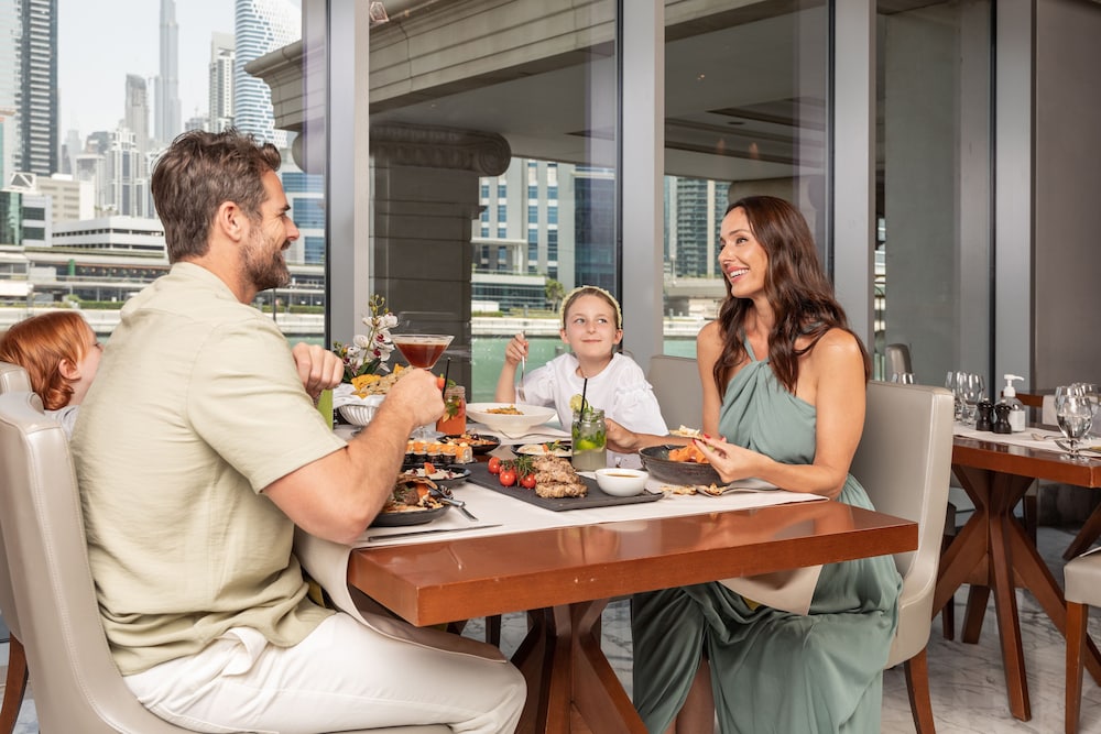 מזון ומשקאות