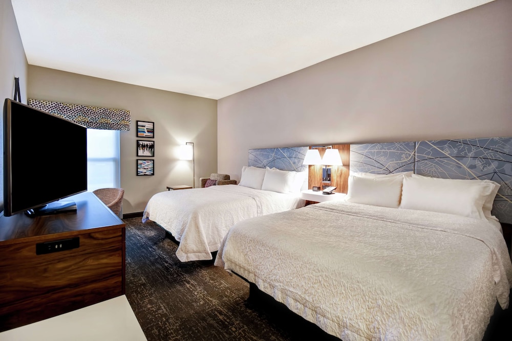 Hampton Inn Atlanta Mall Of Georgia - photo 15