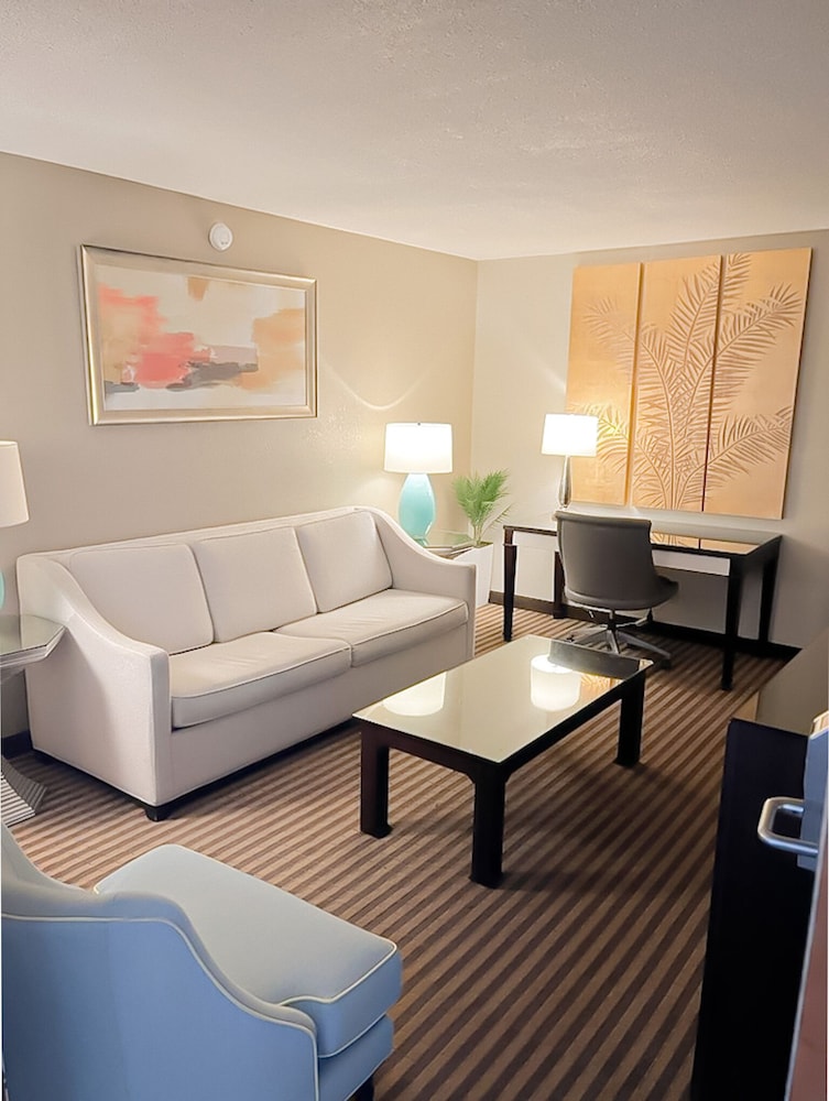 Eleven Boutique Hotel - photo 13